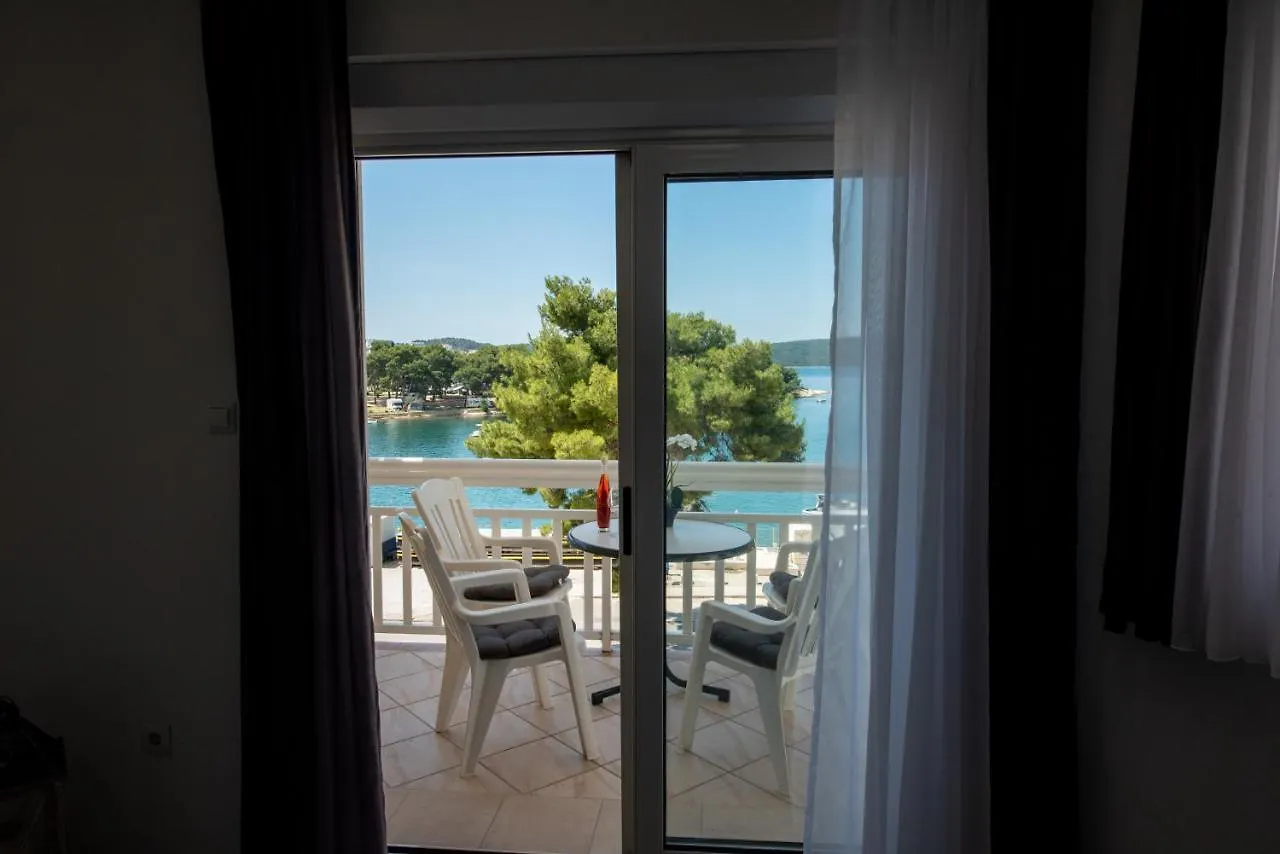 Tomi Apartmani Trogir