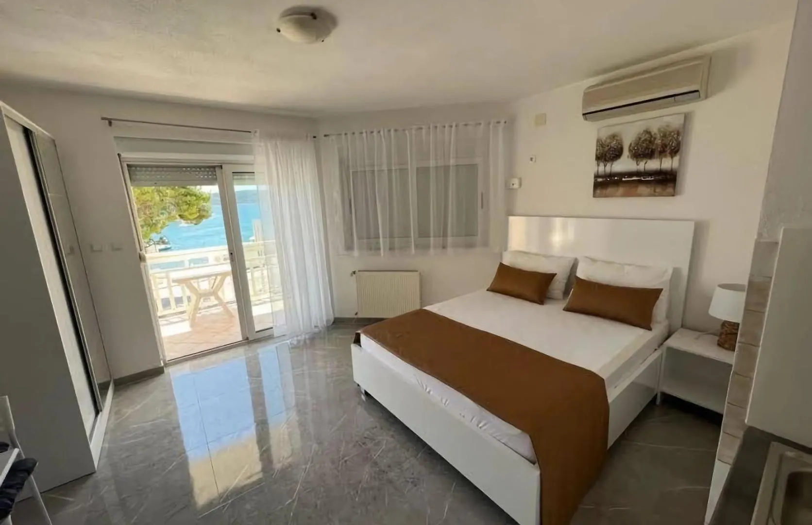 Tomi Apartmani Trogir